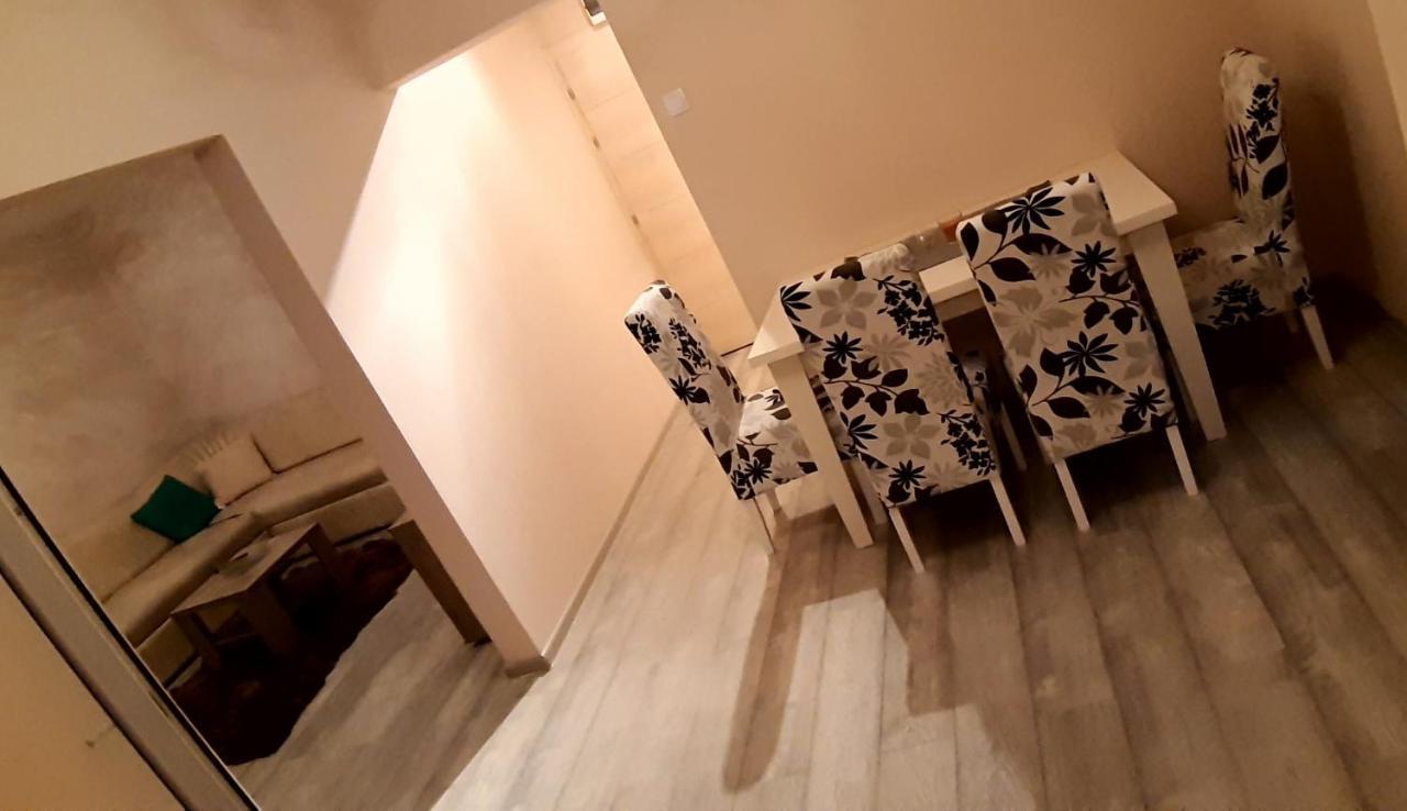 Lux Apartman Čačak Екстериор снимка