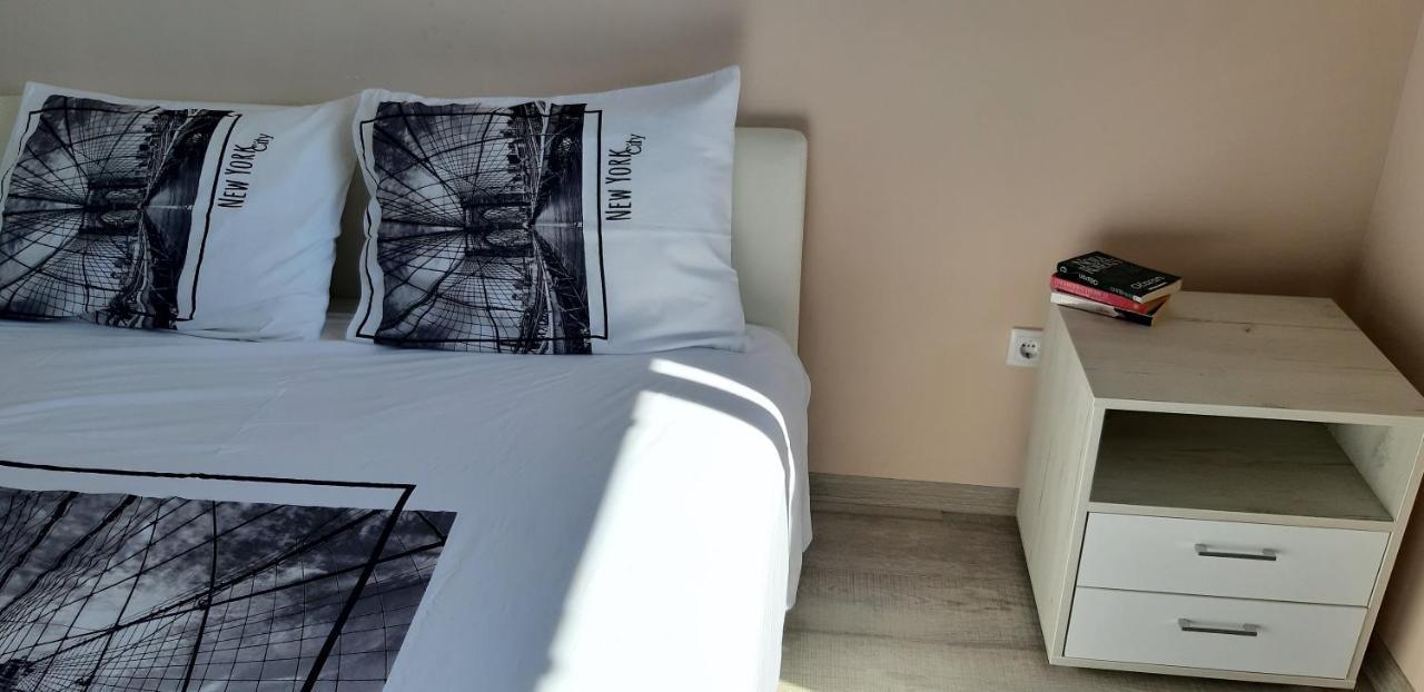 Lux Apartman Čačak Екстериор снимка